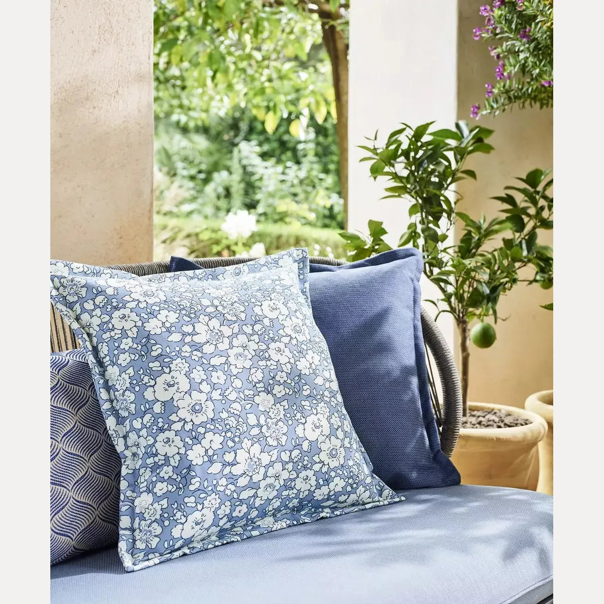 Kangas Betsy Bloom (outdoor)