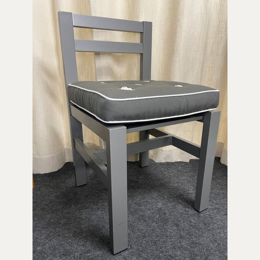 Alumiinituoli ulkokäyttöön, harmaa + istuintyyny