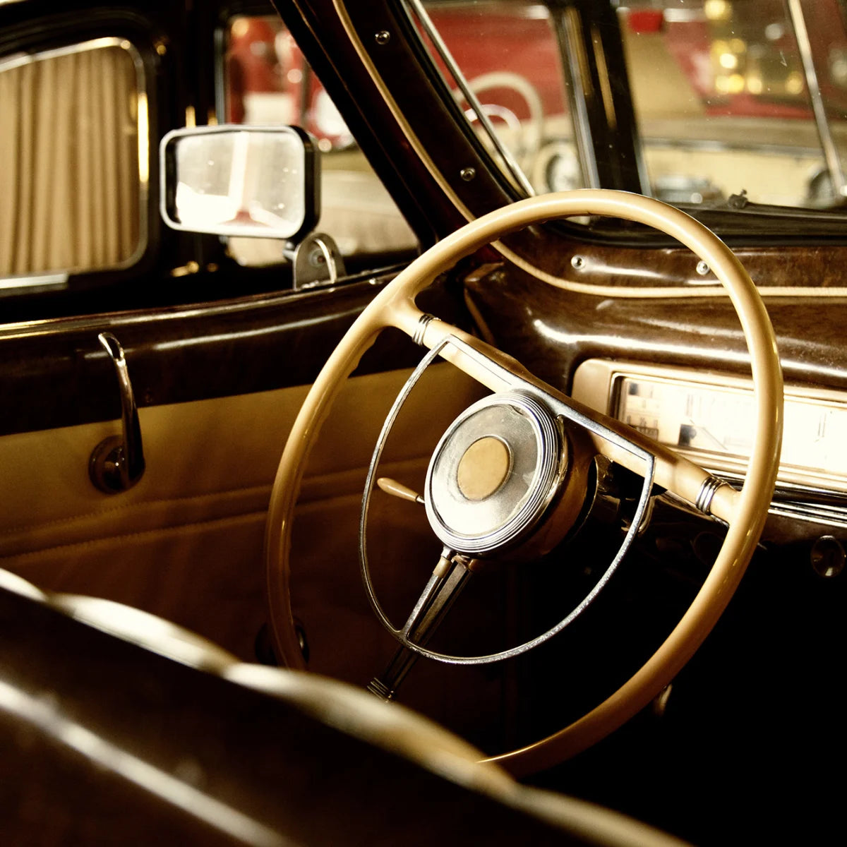 Tapetti The Old Car