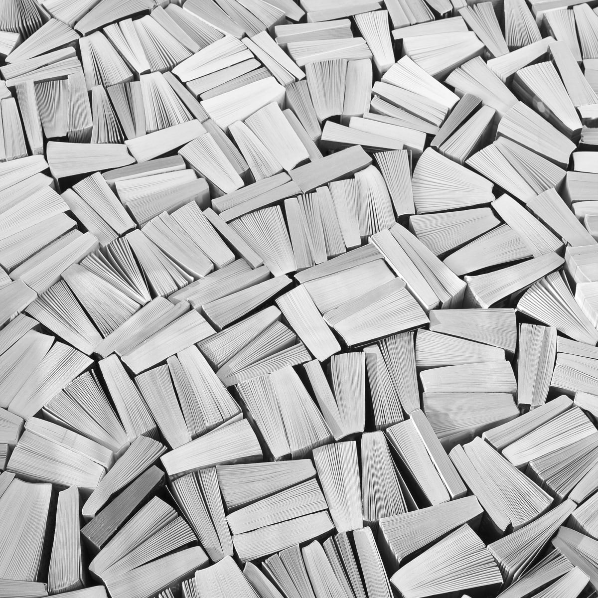Tapetti Books, White