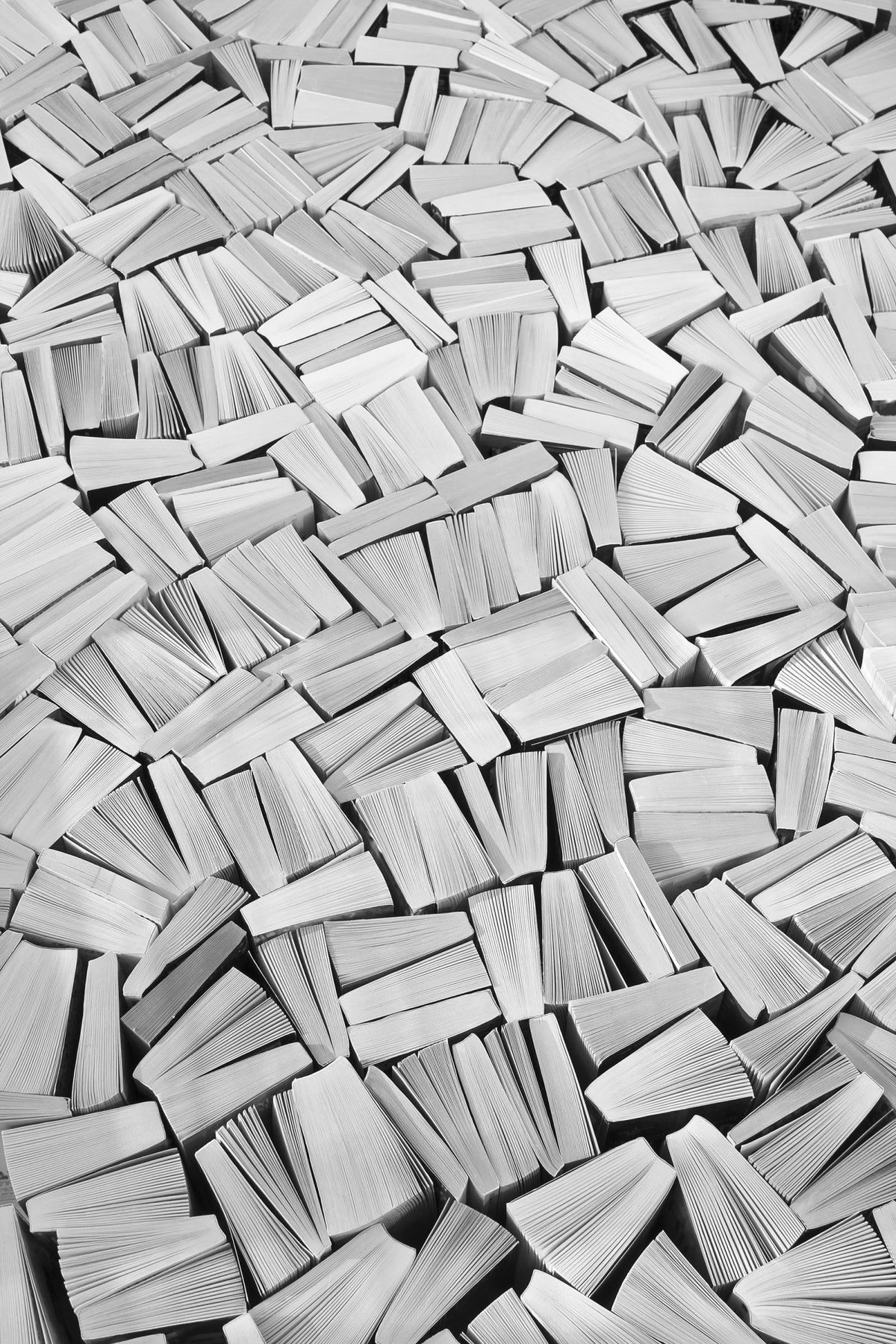 Tapetti Books, White