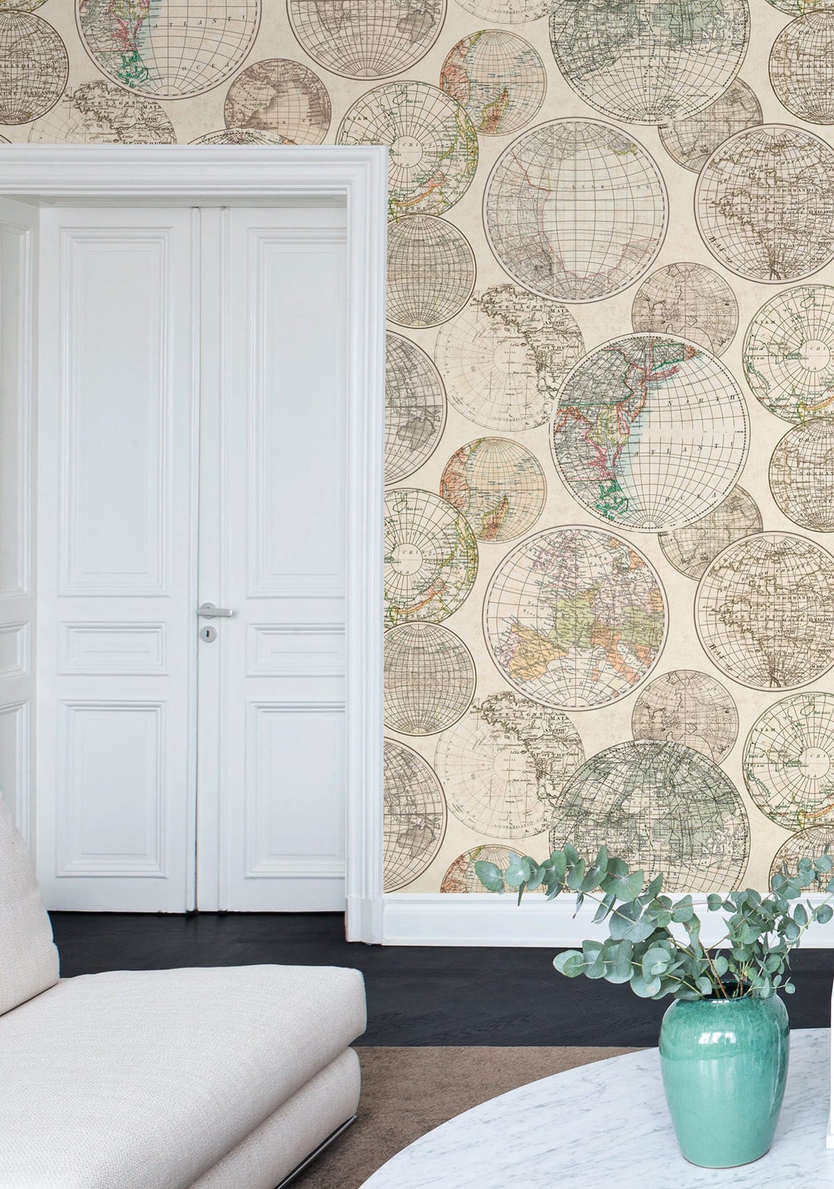 Tapetti Globes Gathering