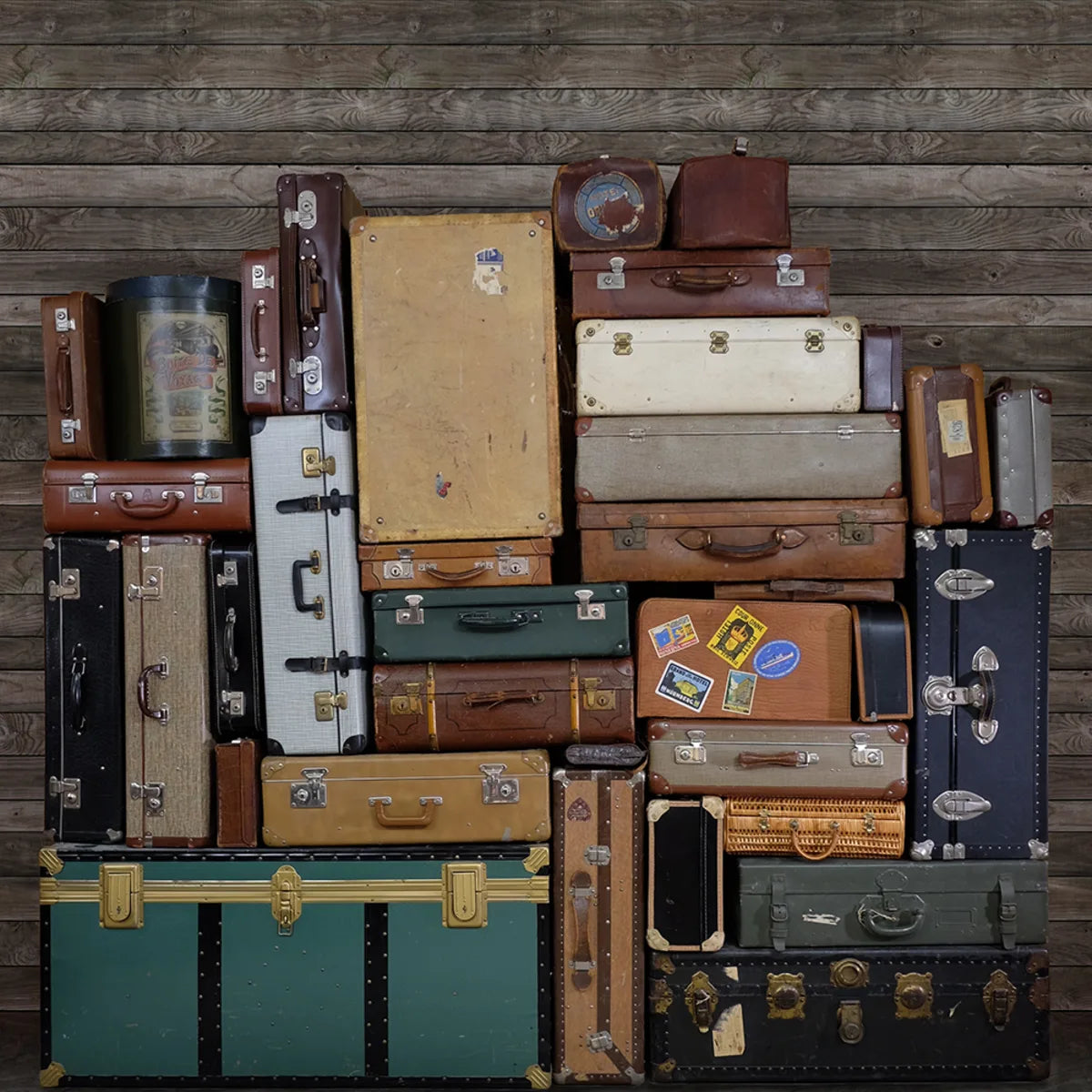 Tapetti Stacked Suitcases, Heap