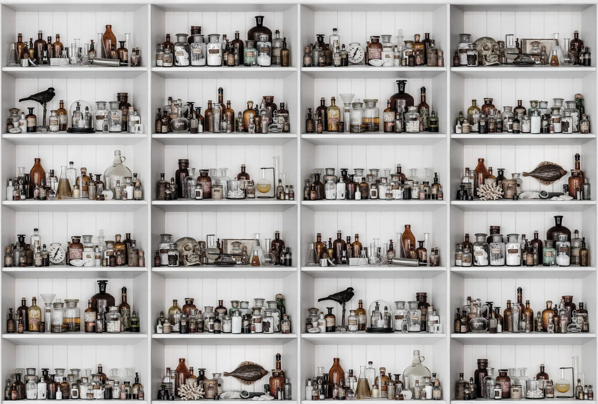 Tapetti Cabinet of Curios, Raw