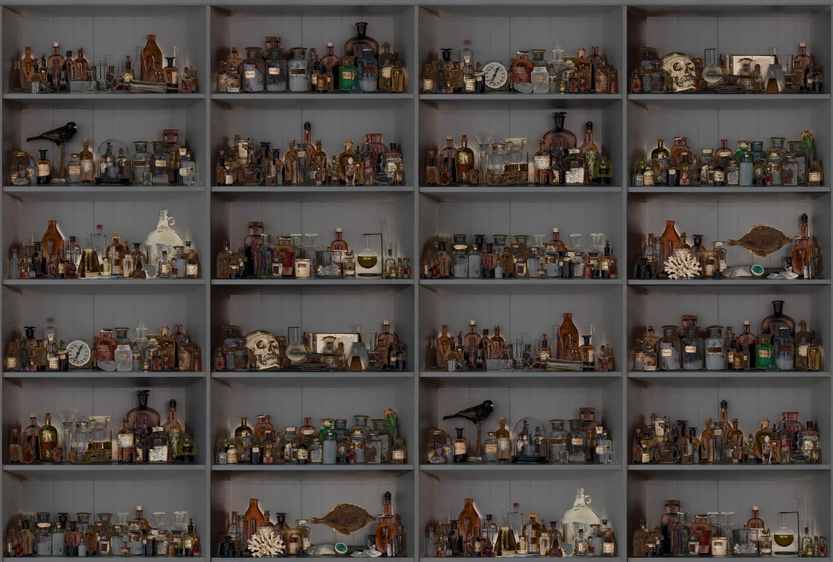 Tapetti Cabinet of Curios, Night