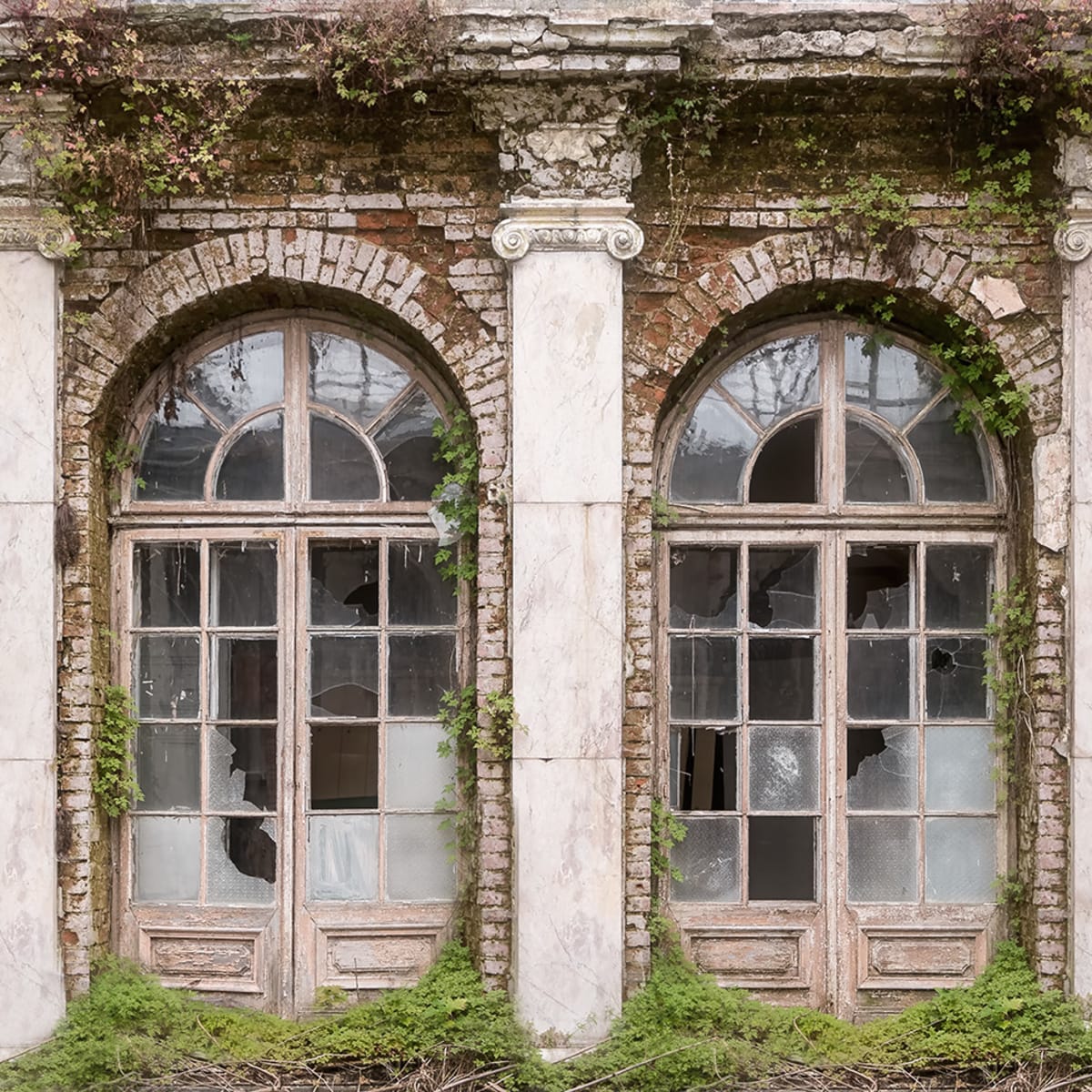 Tapetti Ruin Romance