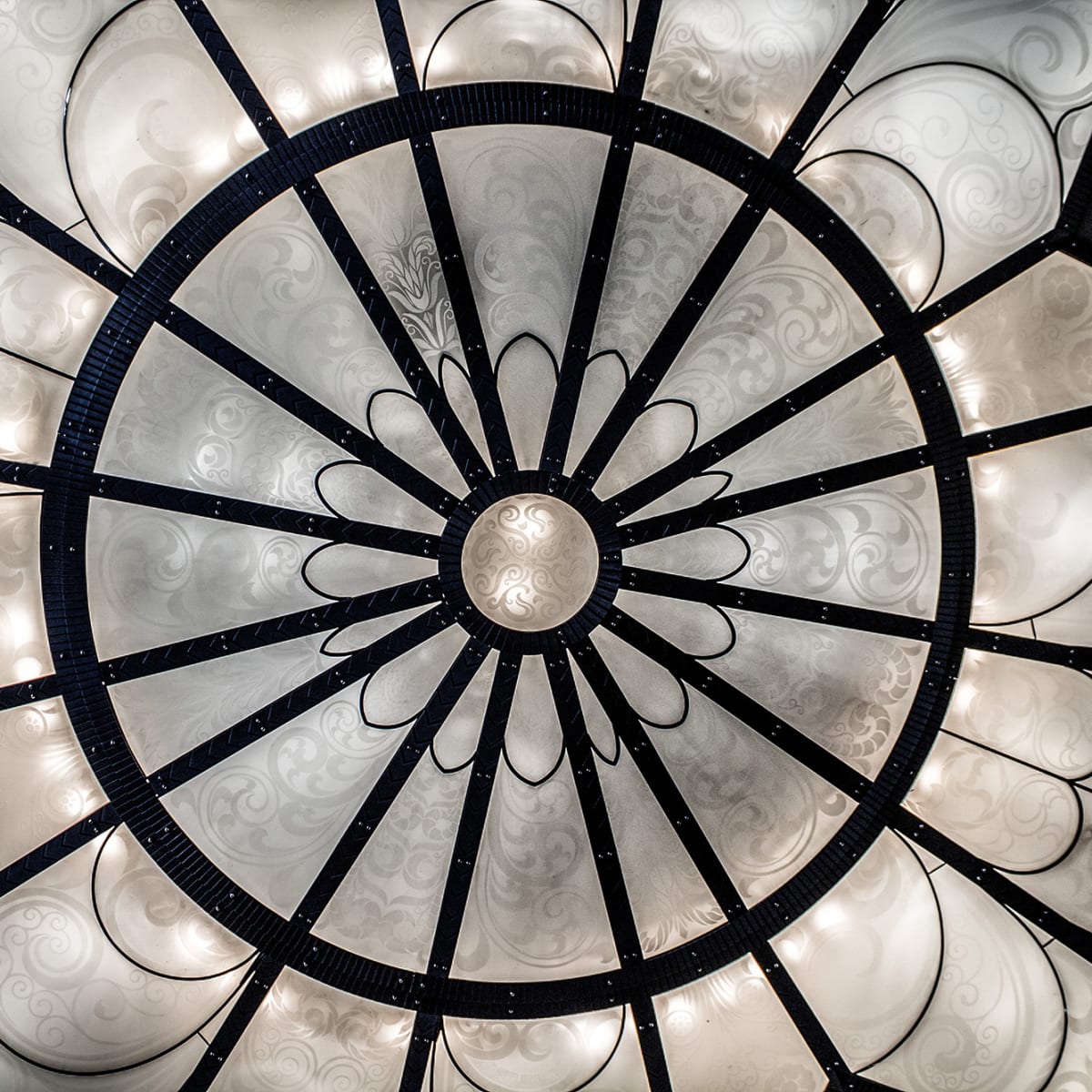 Tapetti Crystal Ceiling