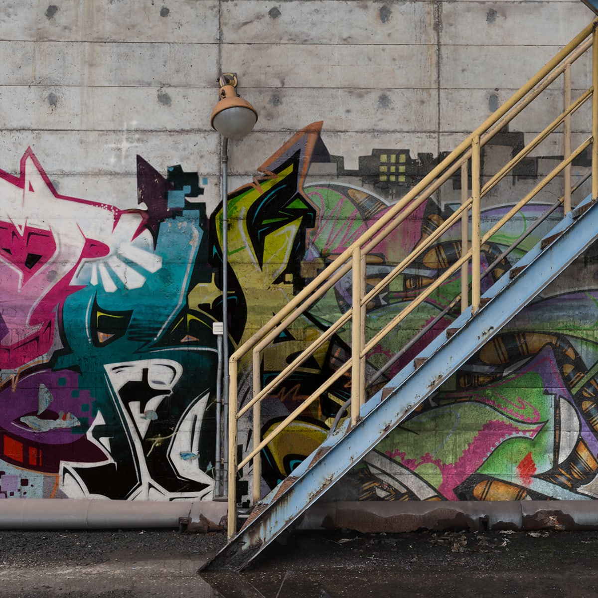 Tapetti Stairway Graffiti