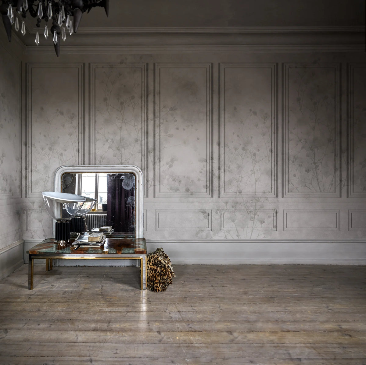 Tapetti Paris, Pearl