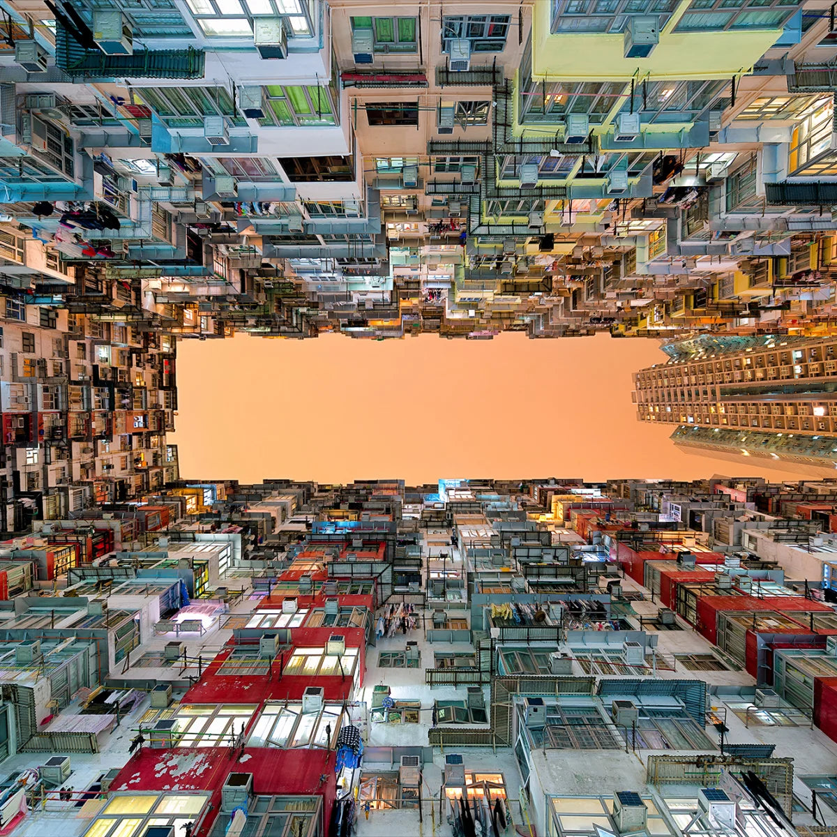 Tapetti Upside Down