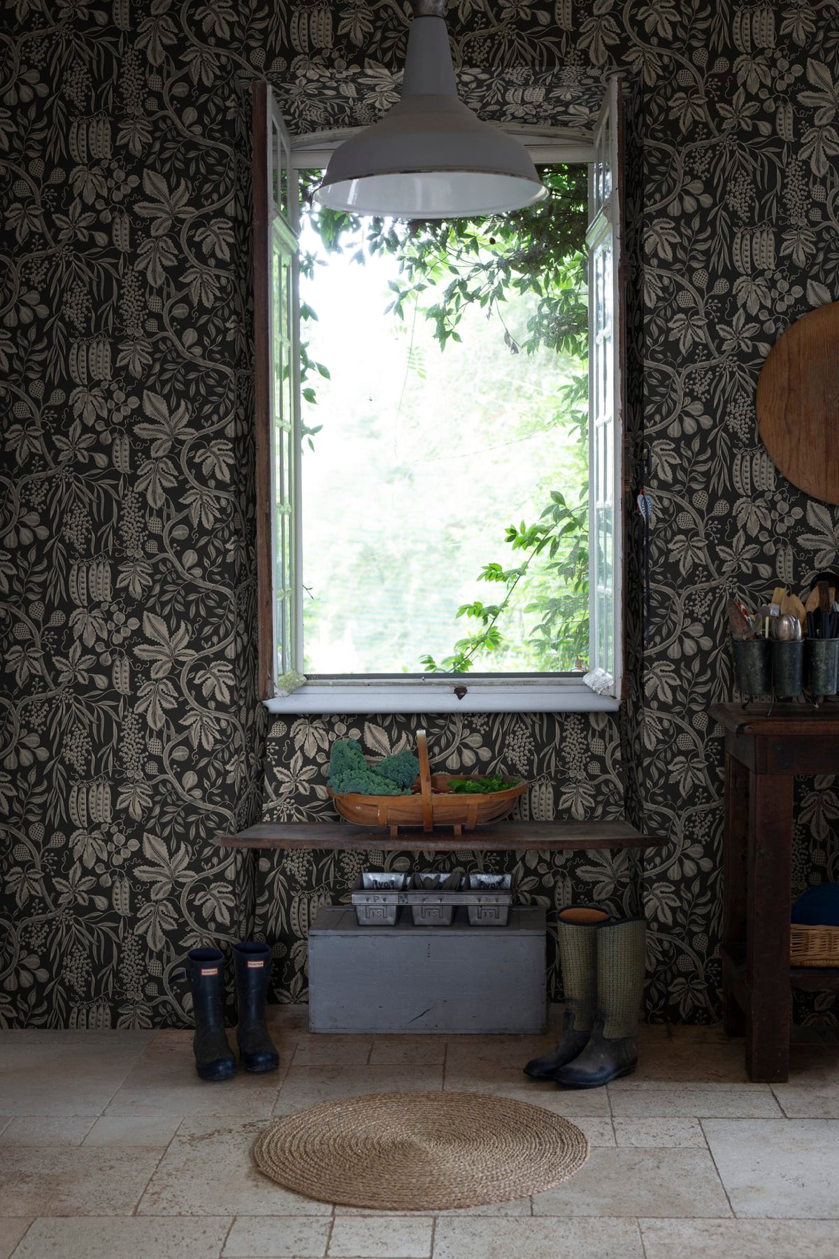 Tapetti Fig Garden, Charcoal