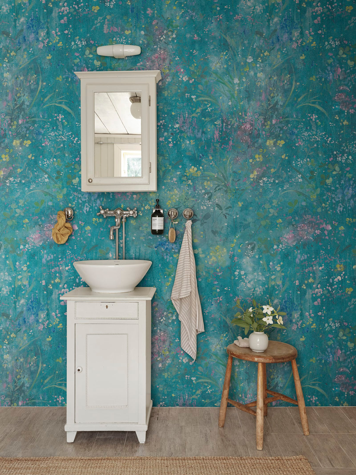 Tapetti Juni, Teal