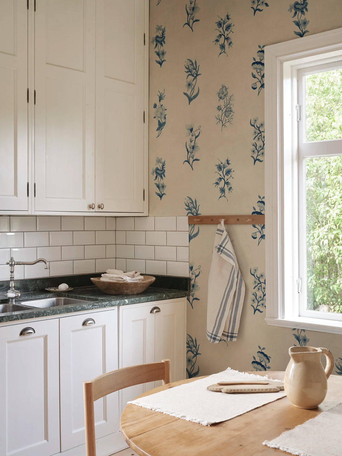 Tapetti Victoria, Blue
