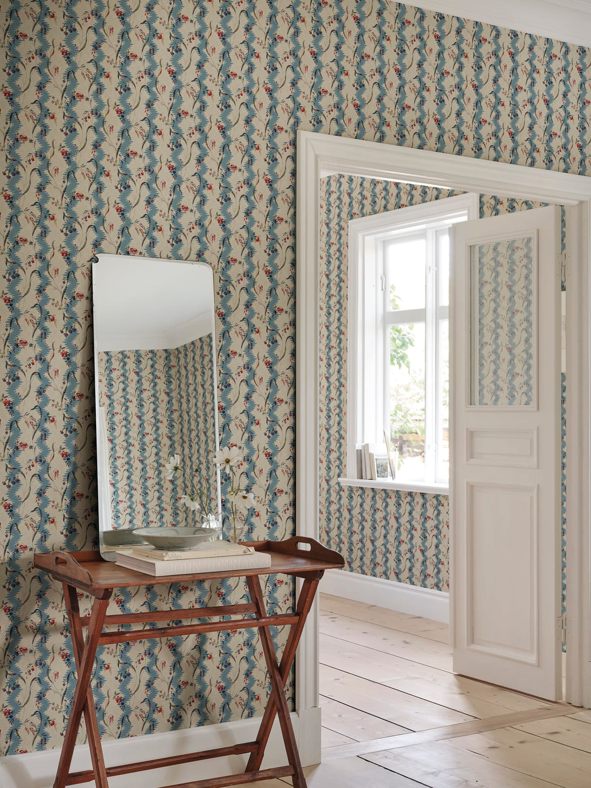Tapetti Beatrice, Blue