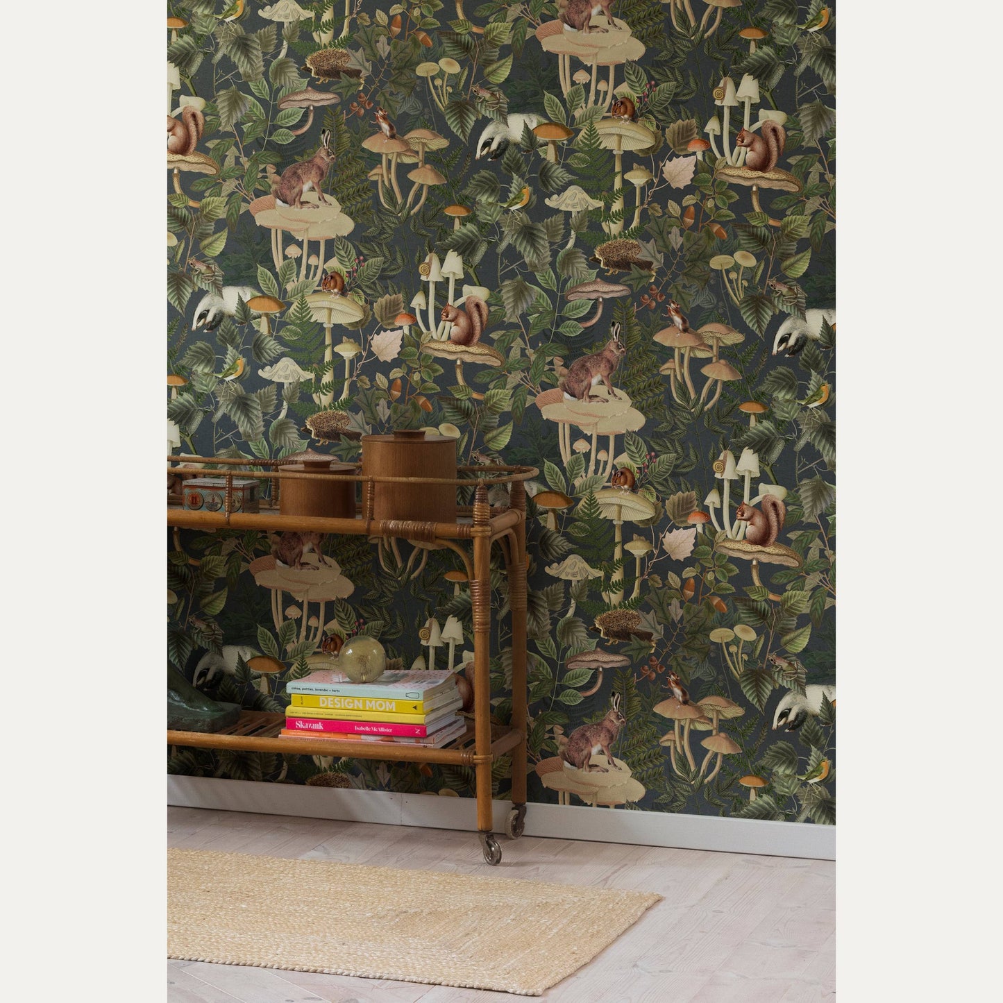 Tapetti Wildlife Greek